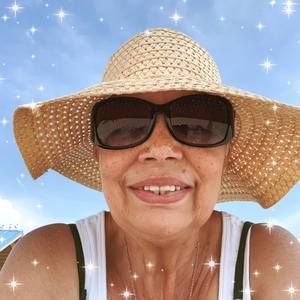 Meet your Posher, Lucy